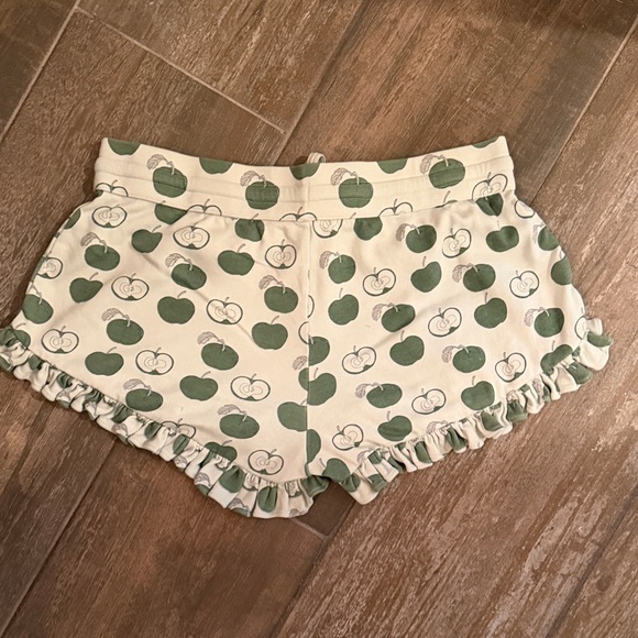 Kate Quinn Green Apple 🍏 Print Ruffle Sleep Shorts - Picture 4 of 7